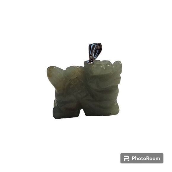 Vintage Carved Natural Green Aventurine Dragon Pendant - Picture 6 of 8